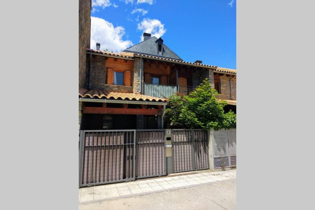 비에스카스 Casa Arce 빌라 외부 사진